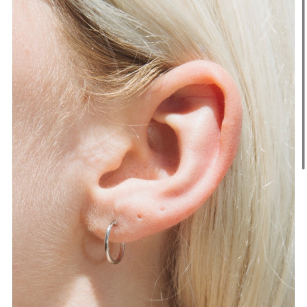 BrandyMelville infinity hoop mini silver earrings